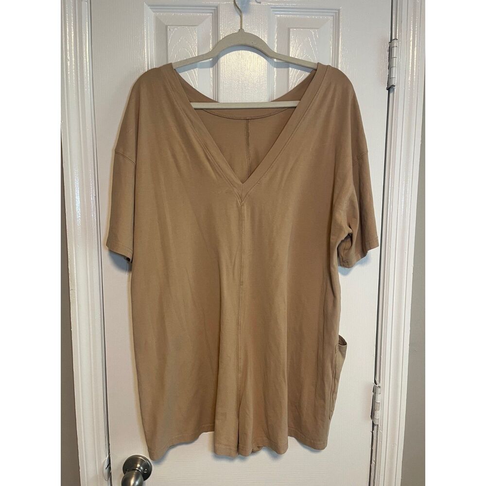 Neutral flowy t-shirt romper